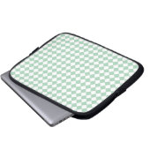 Grünes weißes Schachbrett Diamantmuster Laptopschutzhülle (Vorne Knopf)