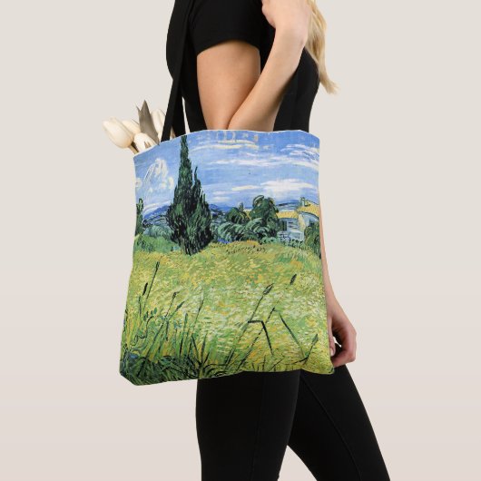 Grünes Weizenfeld mit Zypresse, Tasche (Von Nahem)