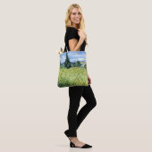 Grünes Weizenfeld mit Zypresse, Tasche (Am Model)