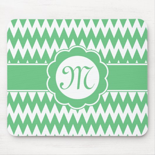 Grünes Zickzack Muster und Monogramm-Blume Mousepad (Vorne)