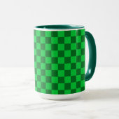 Grünes Zweifarbiges Schachbrettmuster Tasse (VorderseiteRechts)