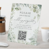 Grünfoliage Botanischer QR-Code Hochzeitsprogramm Sockelschild (In Situ)