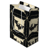Grunge Denim Halloween Patchwork mit Fledermäusen Mittlere Geschenktüte (Rückseite Schrägansicht)