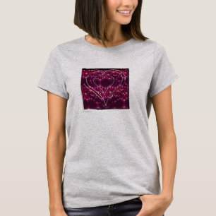 Grunge-Distressed-Lila- und Schwarze-Spitzen-Herze T-Shirt