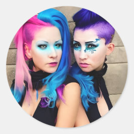 Grunge Goth Lesbian Liebe | Couple AI Art Runder Aufkleber