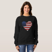 Grunge Heart USA Flag Patriotic Valentine's Day Sweatshirt (Vorne ganz)