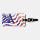 Grunge patriotische fließende amerikanische Flagge Gepäckanhänger (Vorderseite horizontal)