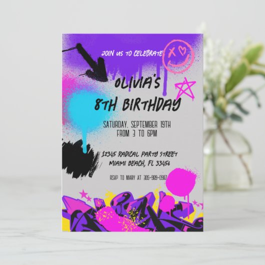 Grunge Spray Paint Graffiti Einladung zum Geburtst (Stehend Vorderseite)