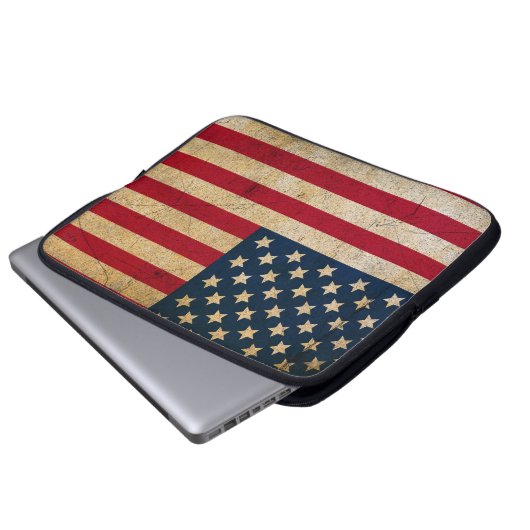 Grunge Textured American Flag Laptop Sleeves (Vorne Knopf)