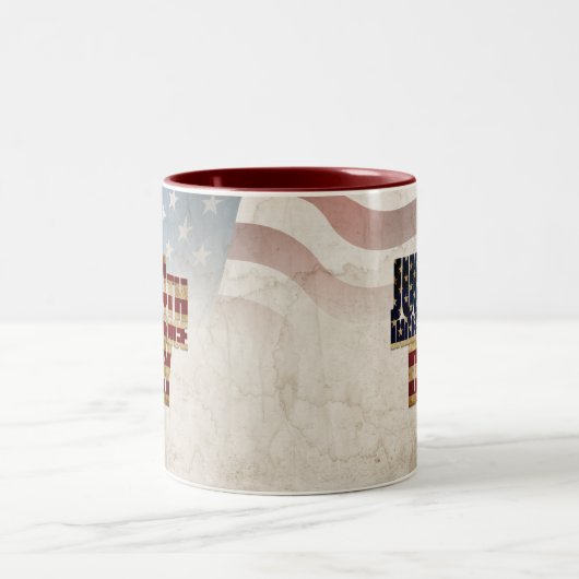 Grunge USA 4. Juli Unabhängigkeitserklärung Grafik Zweifarbige Tasse (Mittel)
