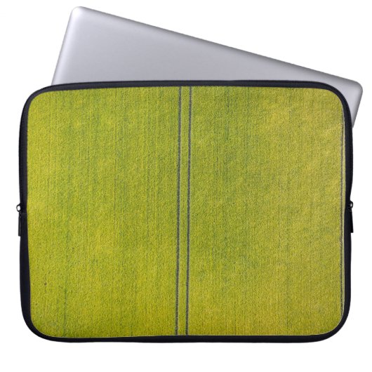 Grüngras Laptopschutzhülle (Vorderseite)