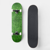 Grüngras Skateboard (Vorderseite)