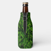 Grüngrastextur aus einem Fußballfeld Flaschenkühler (Flasche Rückseite)
