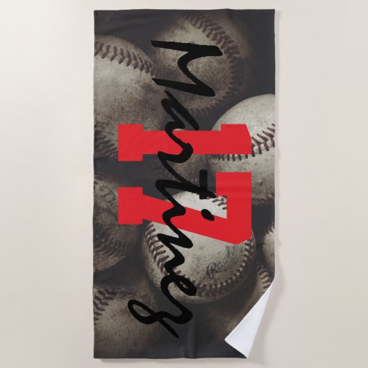 Grungy Baseballs on a Shelf Jersey Number & Name Strandtuch (Vorderseite)