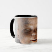Grungy Doll Face Tasse (Vorderseite Links)
