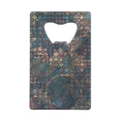 Grungy Muster mit unordentlichem Patchwork von Geldkarten Flaschenöffner (Rückseite)