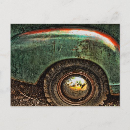 Grungy Old Green Rusty Truck Hubcap Tire - Postcar Postkarte (Vorderseite)