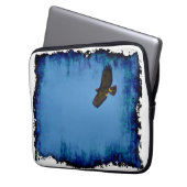 Grungy Red Tail Hawk Soaring Laptopschutzhülle (Vorderseite Links)