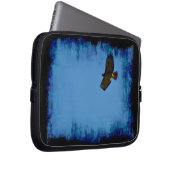 Grungy Red Tail Hawk Soaring Laptopschutzhülle (Vorne Rechts)