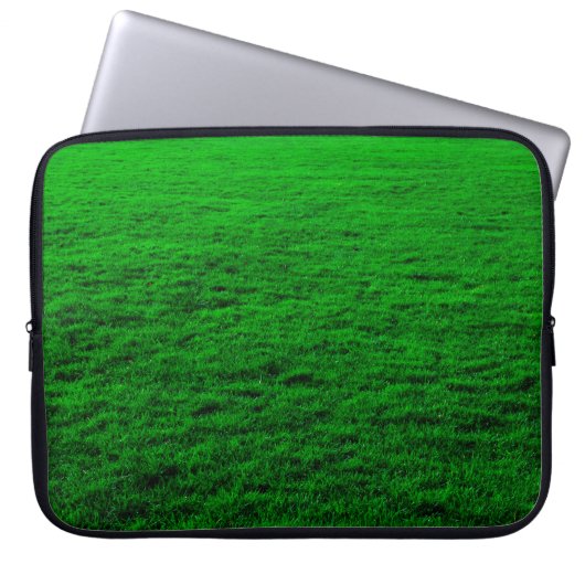 Grünrasen im Hintergrund Laptopschutzhülle (Vorderseite)