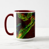 Grüntöne, die in Flammen entwässert werden Tasse (Links)