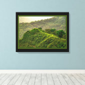 Grünwald auf dem Hügel Leinwanddruck (Insitu (Holzboden))
