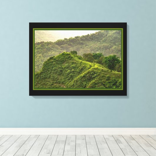 Grünwald auf dem Hügel Leinwanddruck (Insitu (Holzboden))