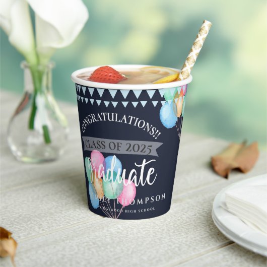 Gruppe der Blauen Glückwünsche 2023 Abschluss Pappbecher (In Situ)