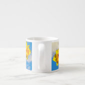 Gruppe der Daffodils Goldmedaille-Blume Espressotasse (Rückseite)