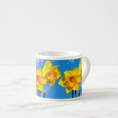 Gruppe der Daffodils Goldmedaille-Blume Espressotasse (Vorderseite Rechts)