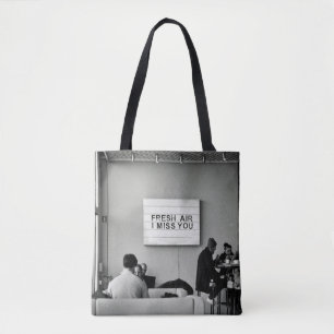 GRUPPE DER IM VORSITZ SITZENDEN TASCHE