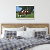 Gruppe der Stehenden Paint Horses Leinwanddruck (Insitu (Schlafzimmer))