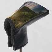 Gruppe von Menschen stehend auf einem Klippenrand Golf Headcover (3/4 Vorderseite)