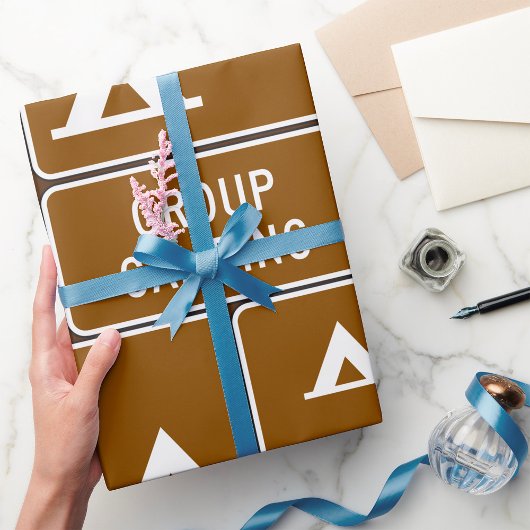 Gruppen-Camping-Schild Geschenkpapier