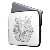 Gruppen-Tiergekritzel Laptopschutzhülle (Vorderseite Links)