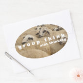 Gruppendenken Ovaler Aufkleber (Umschlag)