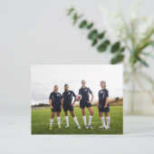 Gruppenportait von Teenager-Fußball-Spielern Postkarte (Stehend Vorderseite)
