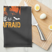 Grusel-Haus Halloween-Design Geschirrtuch (Viertel Falte)