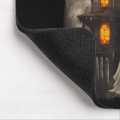 Grusel-Haus mit Geistern zum Halloween Mousepad (Ecke)