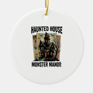Grusel-Shirt mit Vintage-Design von Monster Manor Keramik Ornament