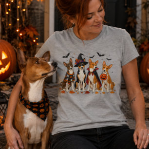 Gruselige Basenjis Halloween-Design Tri-Blend Shirt