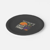 Gruselige Dinge Halloween Katze Hexe Design_1 Pappteller (Schrägansicht)