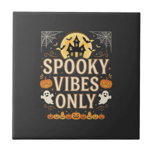 Gruselige Halloween-Geisterburg Design_1 Fliese