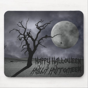 Gruselige Halloween-Landschaft Mousepad