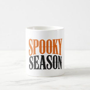 Gruselige Jahreszeit Halloween-Typografie Kaffeetasse