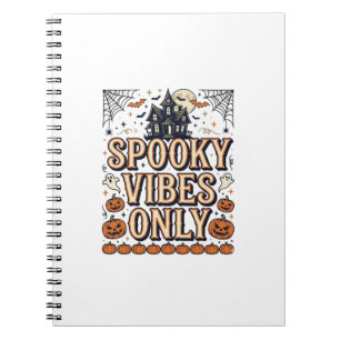 Gruselige Schwingungen nur Vintage-Halloween-Shirt Notizblock