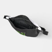 Gruseliger Halloween-Baum-Fledermäuse-Vektordesign Bauchtasche (Offen)