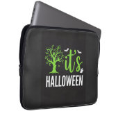 Gruseliger Halloween-Baum-Fledermäuse-Vektordesign Laptopschutzhülle (Vorne Rechts)