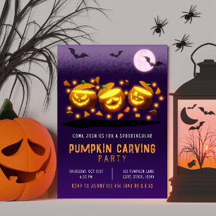 Gruseliger Halloween-Kürbisschnitz Orange & Lila Einladung