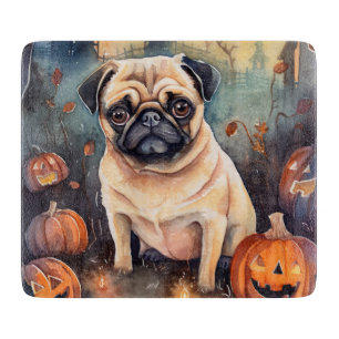 Gruseliger Halloween-Mops mit Kürbissen Schneidebrett